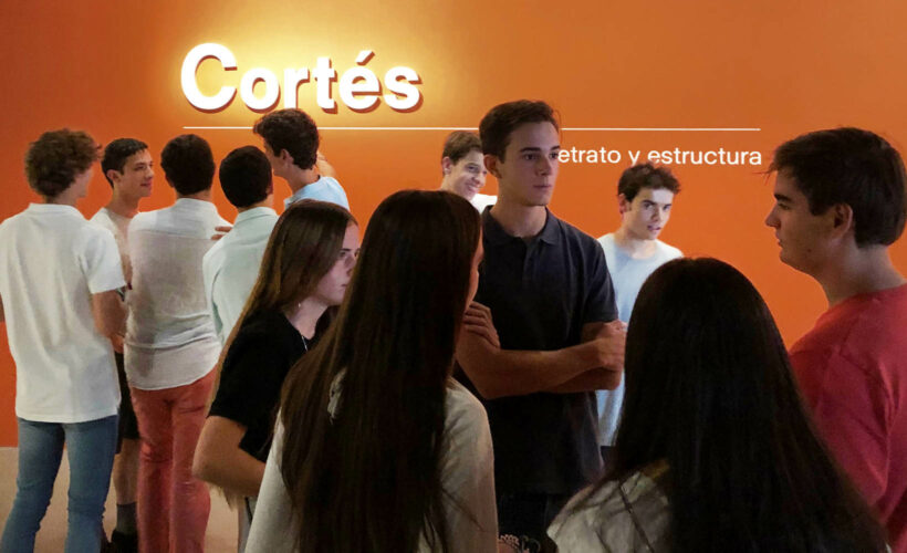 Visitamos la exposición de pintura "Cortés. Retrato y Estructura"