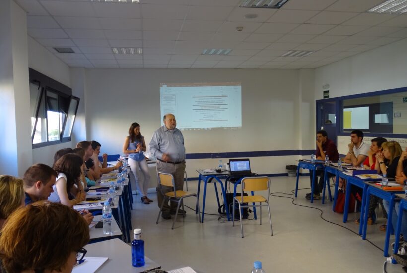 Profesores se forman en TBL colegio ceu monteprincipe