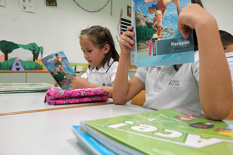Fomentar hábitos de lectura colegio ceu monteprincipe