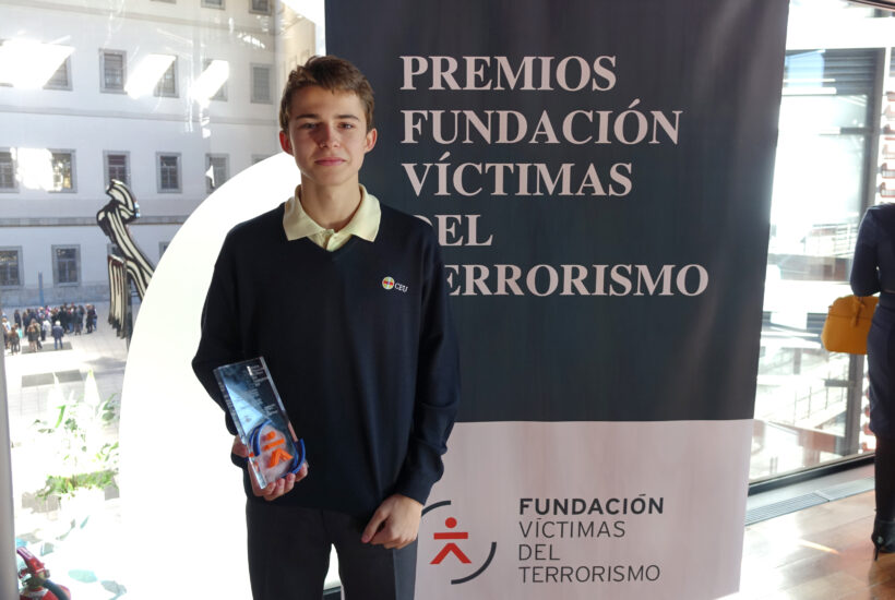 Fundación Víctimas del Terrorismo premio en ceu monteprincipe