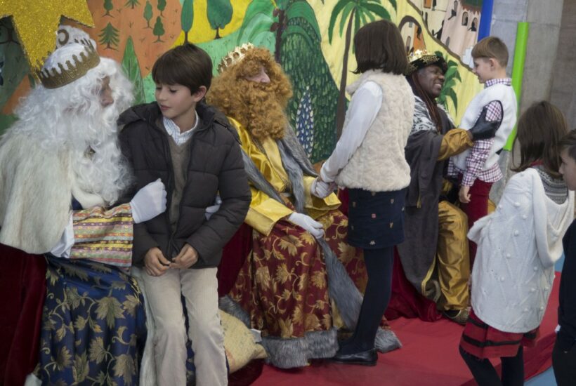 Reyes Magos CEU098 1024x683 &bull; Cabalgata de los Reyes Magos de Oriente