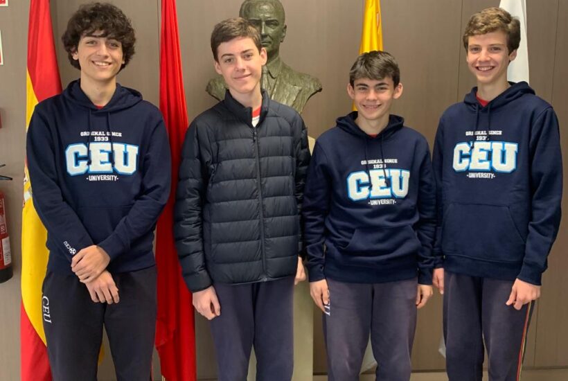 Tres alumnos del Colegio CEU San Pablo Montepríncipe representan a España en la Olimpiada Científica Juvenil Internacional en Bogotá &bull; Tres alumnos del Colegio CEU San Pablo Montepríncipe representan a España en la Olimpiada Científica Juvenil Internacional, en Bogotá