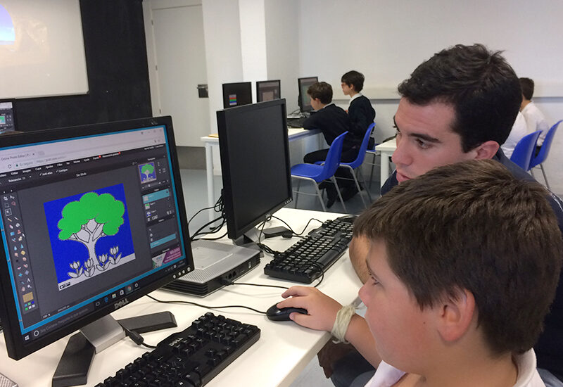 Nuestros alumnos de Primaria trabajan en la creación de videojuegos