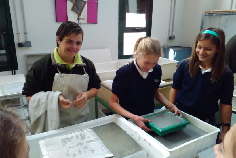 Visita de los alumnos de 5º de Primaria al Centro Especial de Empleo APAI
