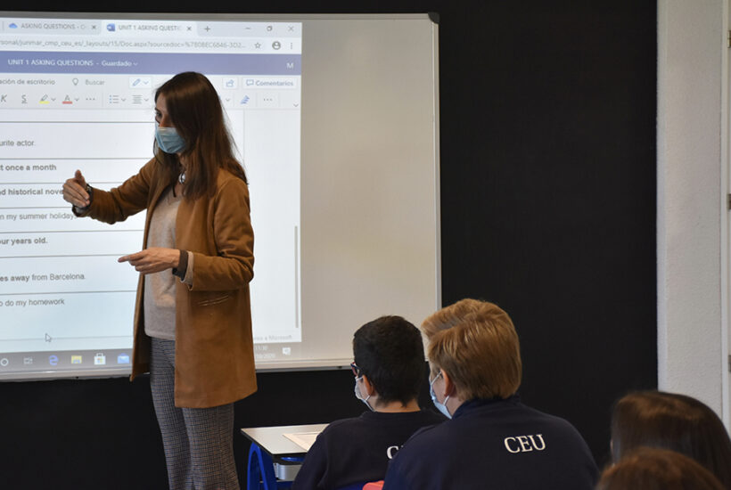 Tecnología en las aulas: desarrollo de competencias digitales con la vista puesta en el futuro